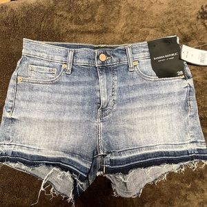 Banana republic Jean shorts size 28